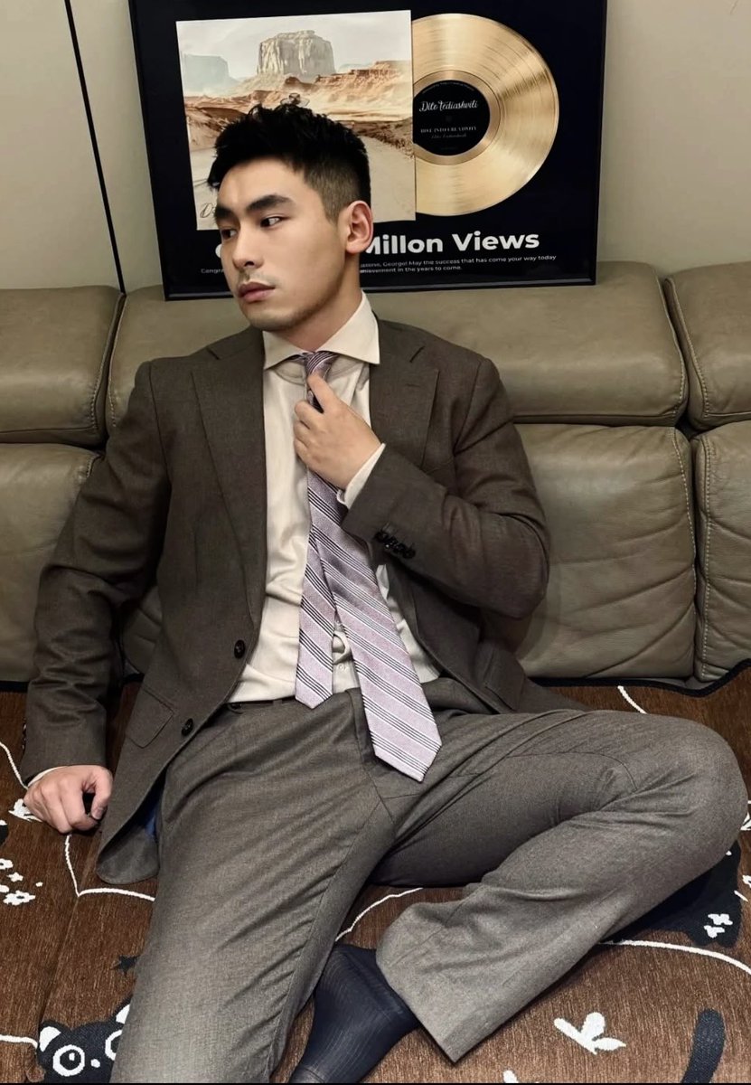 uniform men police suit tweet media