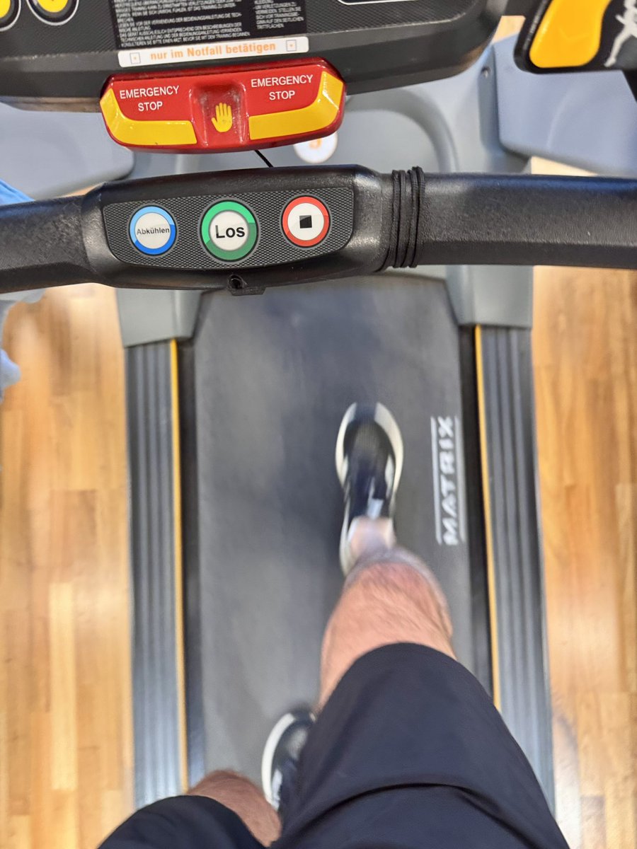 Bananenflanke tweet media