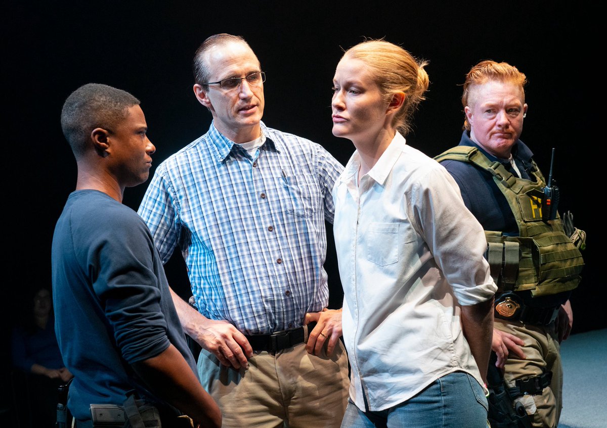 Diamond Dog Entertainment tweet media