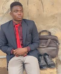 No be small mindset I dey carry 🚀
“The goal when I dey aim no be the one when keeper dey 💪
Africa no be for the weak—develop your mind 🤝
You no be woman nyash, tell me why you dey behind?” 😂
Big dreams. Sharp mind. No excuses. 💯🔥