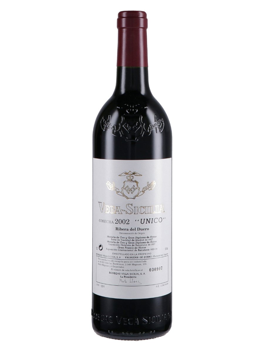 WineNewsIt's tweet image. A #pranzo dal #RiberaDelDuero l’#Único 2002 di #VegaSicilia: rosso fine ed elegante, è sostenuto da tannini compatti ma integrati e da una buona freschezza che conduce ad un finale persistente. Un’interpretazione riuscita di un’annata difficile, winenews.it/it/vega-sicili…