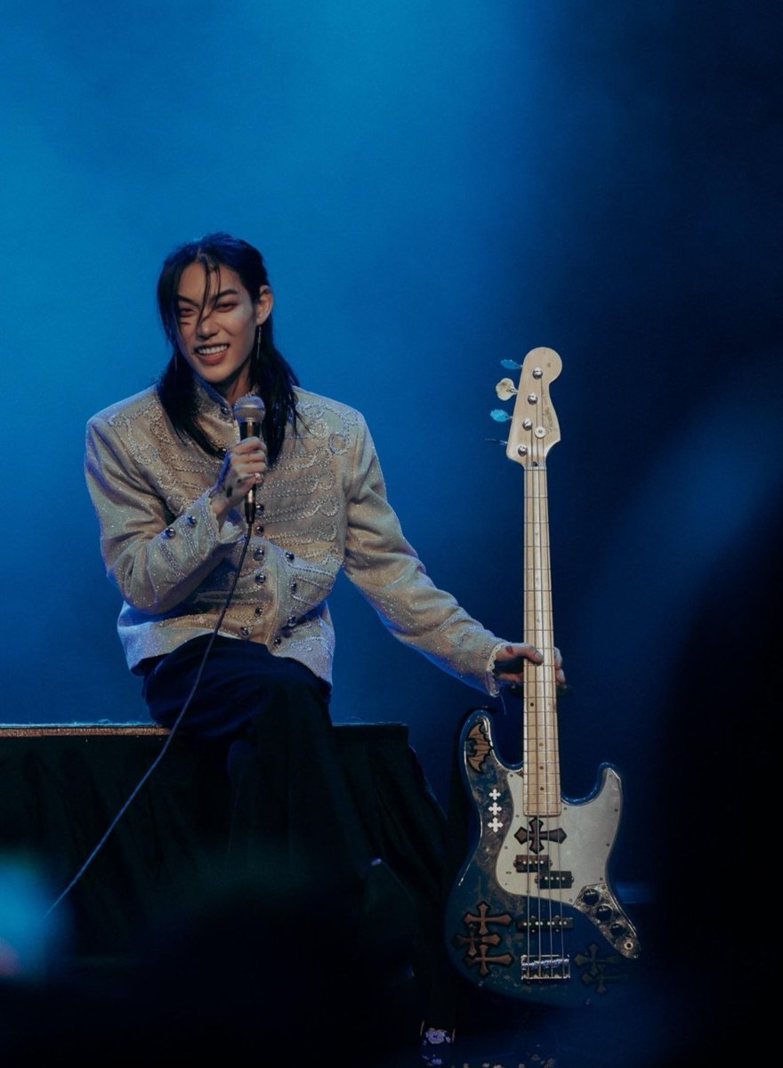 elcapitxn_br's tweet photo. ENTREVISTA KOREAMI
"Um palco onde orquestra, ópera, narrativa e música eletrônica coexistem, criando uma experiência que vai muito além de um show" 🥹
📎https://t.co/kmFz4BsR7G 📝
#ELCAPITXN #엘캐피탄 #jangyijeong #KOREAMI https://t.co/4bUAJZPNTK