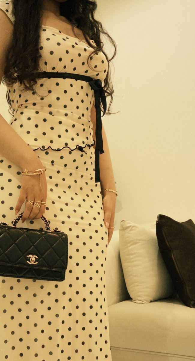 mad woman tweet media