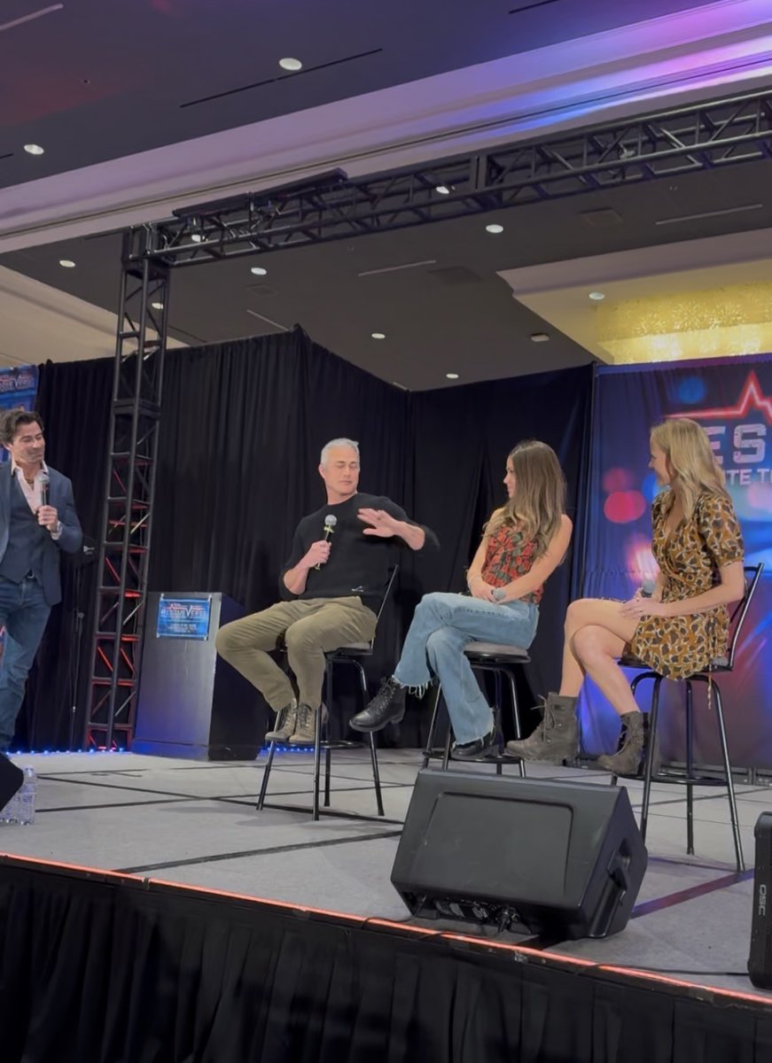 WCIU, The U tweet media