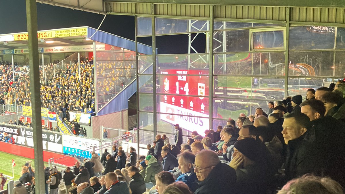 De groeten uit Emmen!

#cambuur 💙💛 #wybinderaltied!!