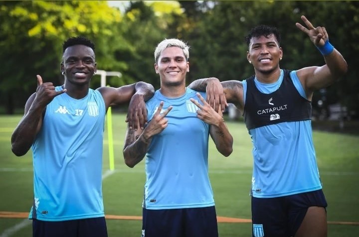 Salvitaaaa tweet media