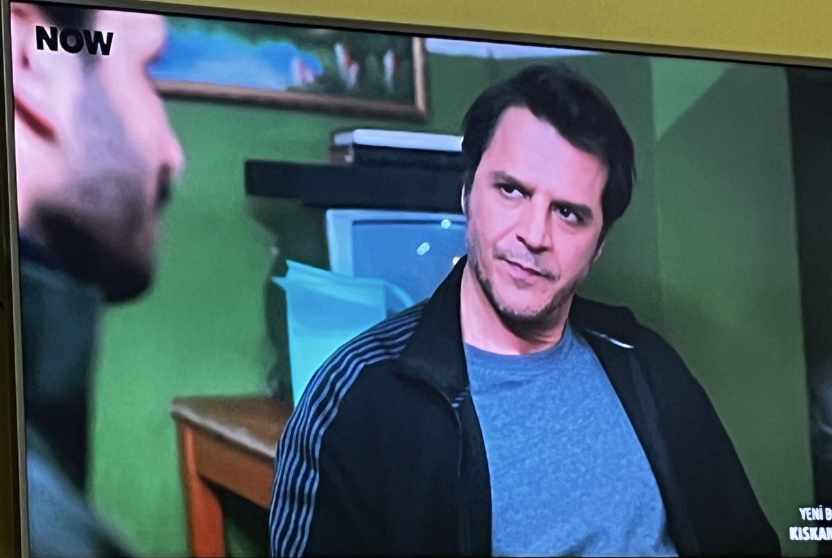 #kıskanmak bagcılar kekosu eşofmanı bile karizmasını bozamamış