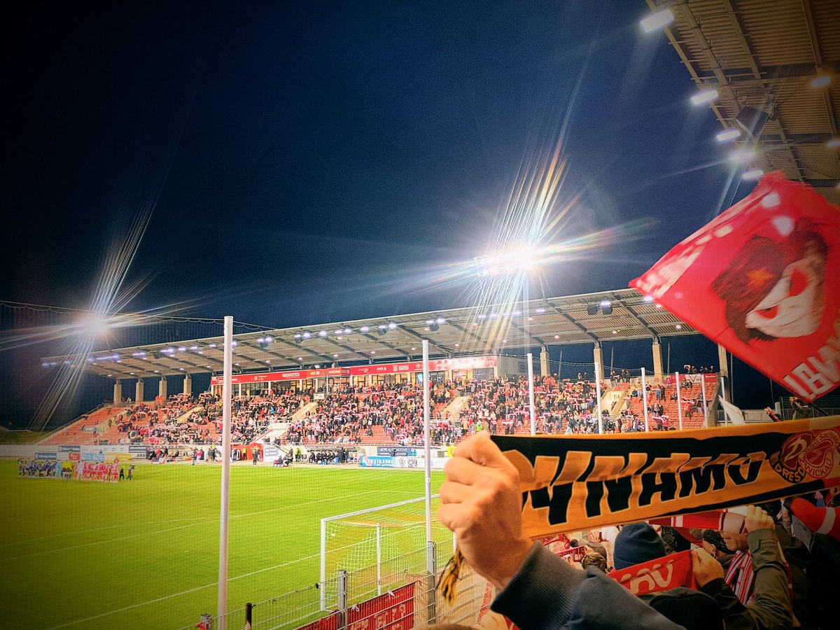 Zas Tavka tweet media