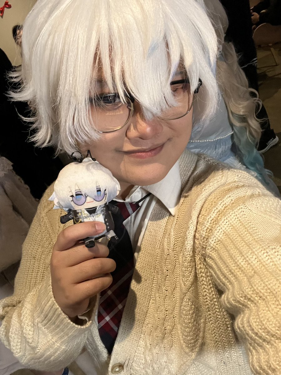 starlight sicko soren!🌟 tweet media