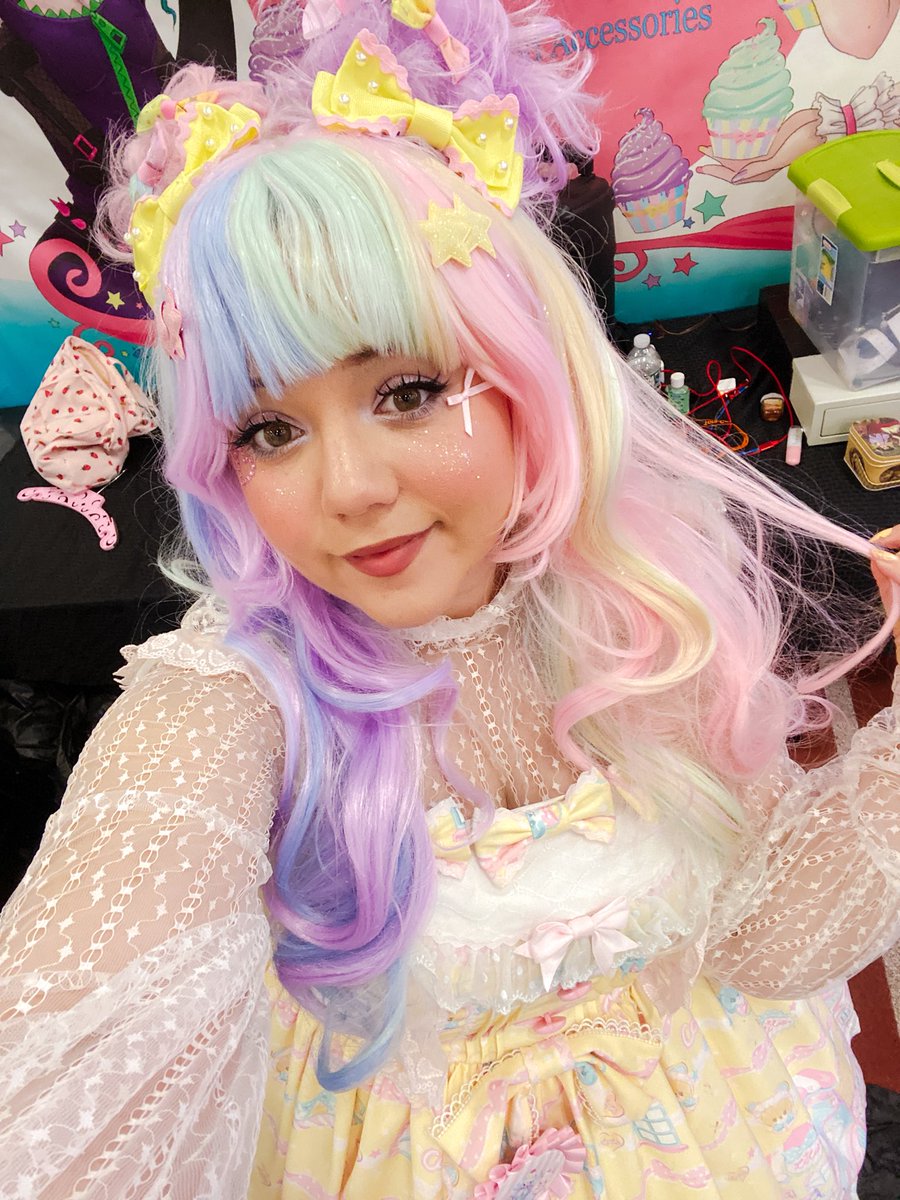 sleepy strawberry 🌙☁️ tweet media