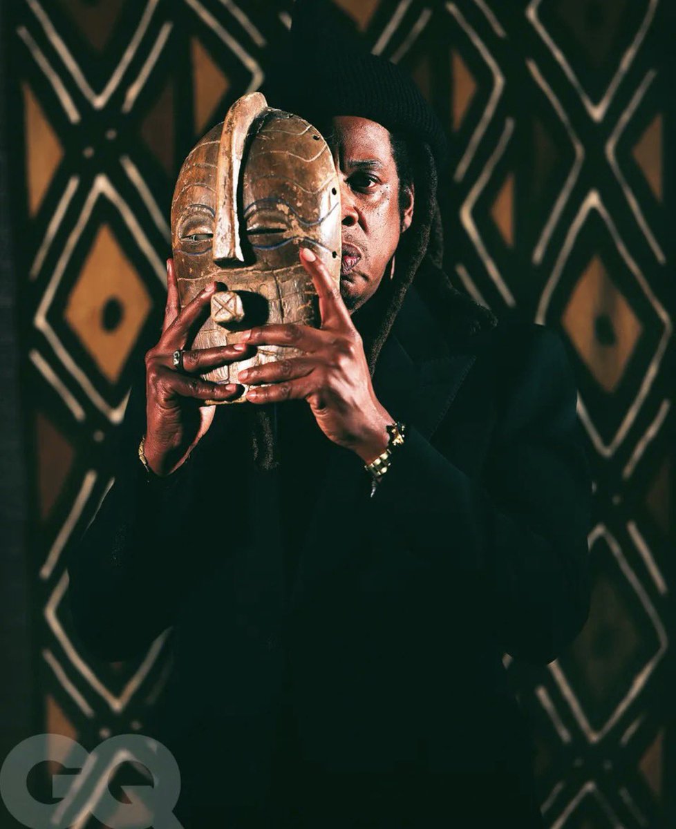 PopFusionHQ's tweet image. Jay-Z is expected to sue Nicki Minaj and others very soon for lies, misinformation, defamation and more.

He said he’s been playing defense for too long and that it’s time to start playing “offense.”

Notably, he did not mention Nicki by name in the new interview.