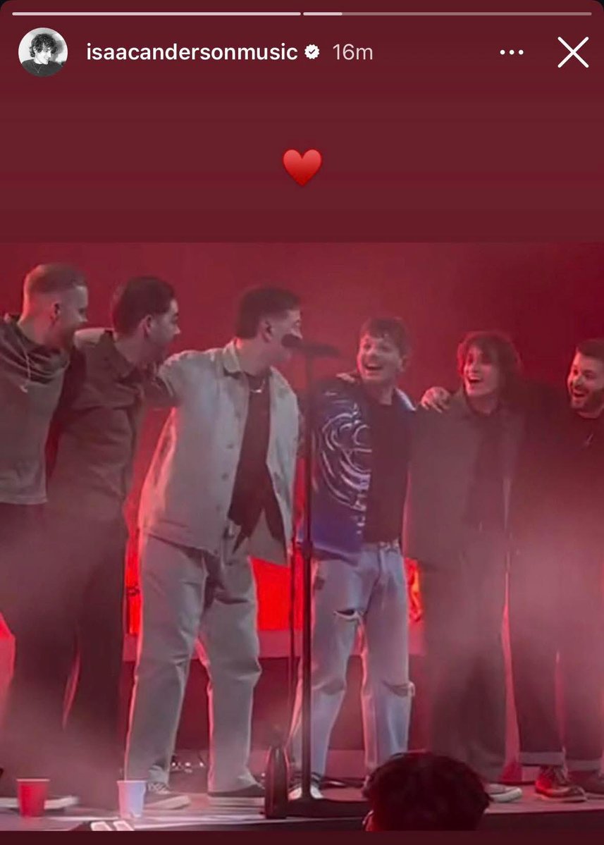 Louistomlinsonfansover50 tweet media