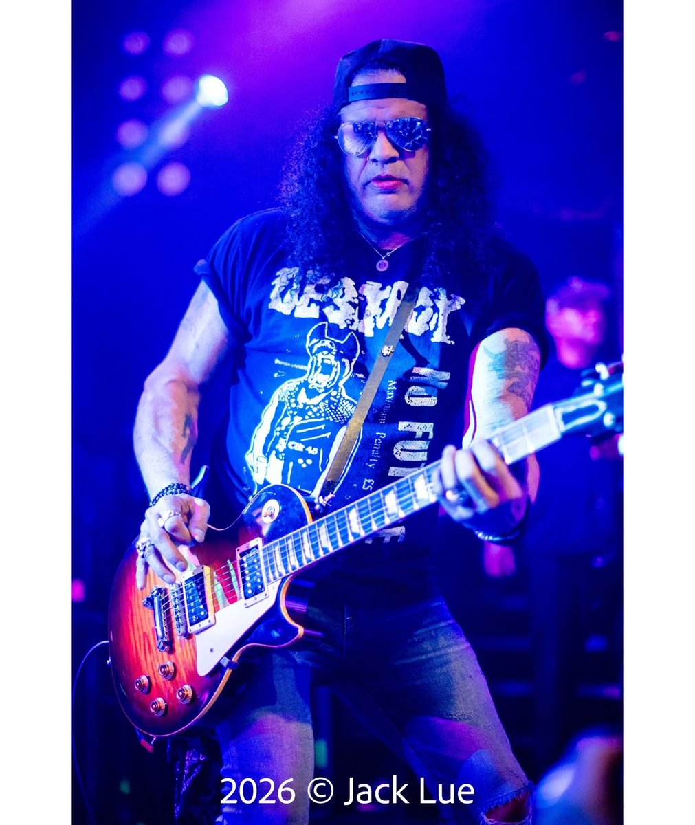 Slash World tweet media