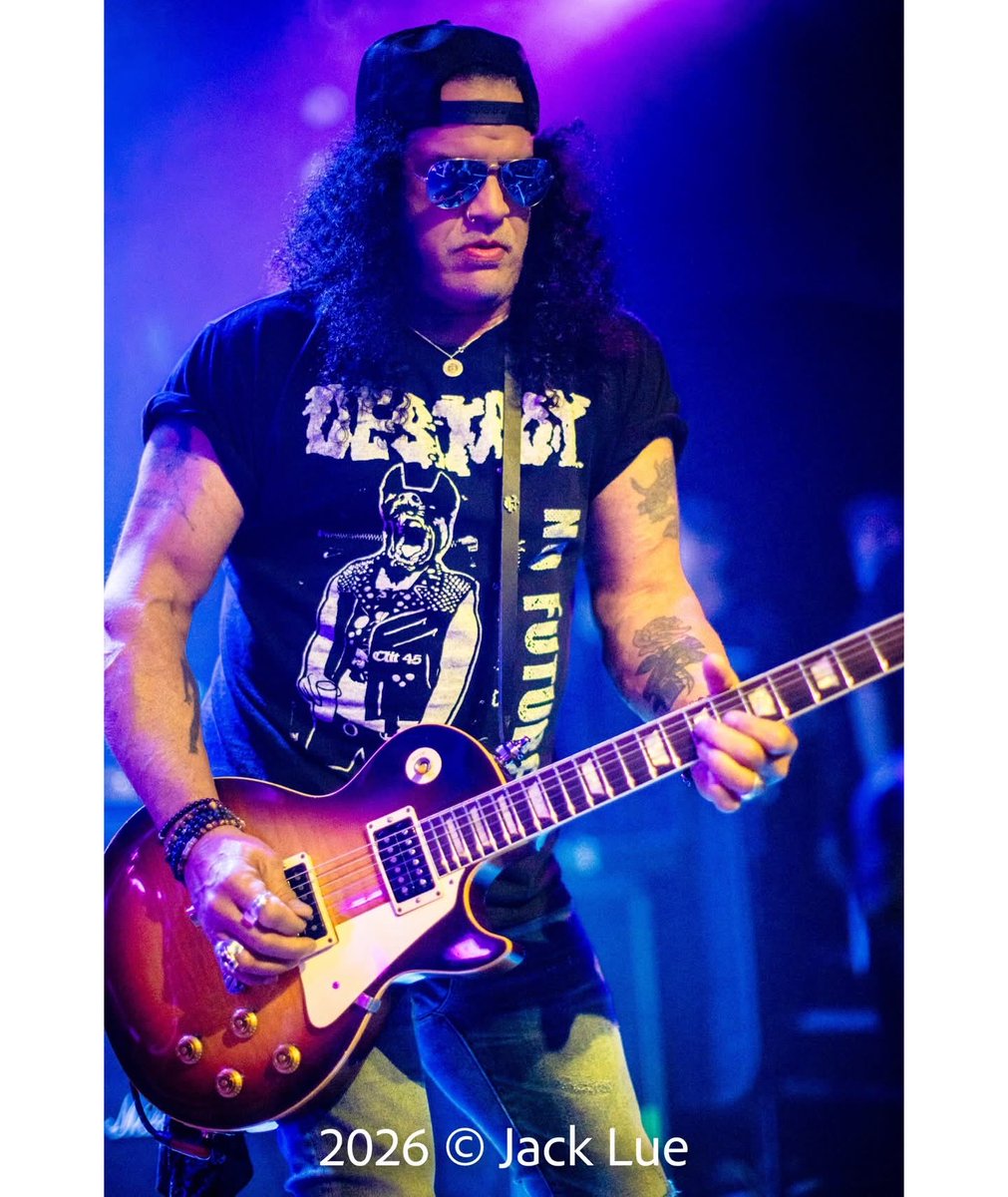 Slash World tweet media