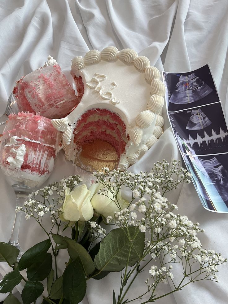 ⠀⠀  

                          𝓘𝒕'𝒔 𝒂 𝓖𝒊𝒓𝒍! 🩷

 ⠀⠀