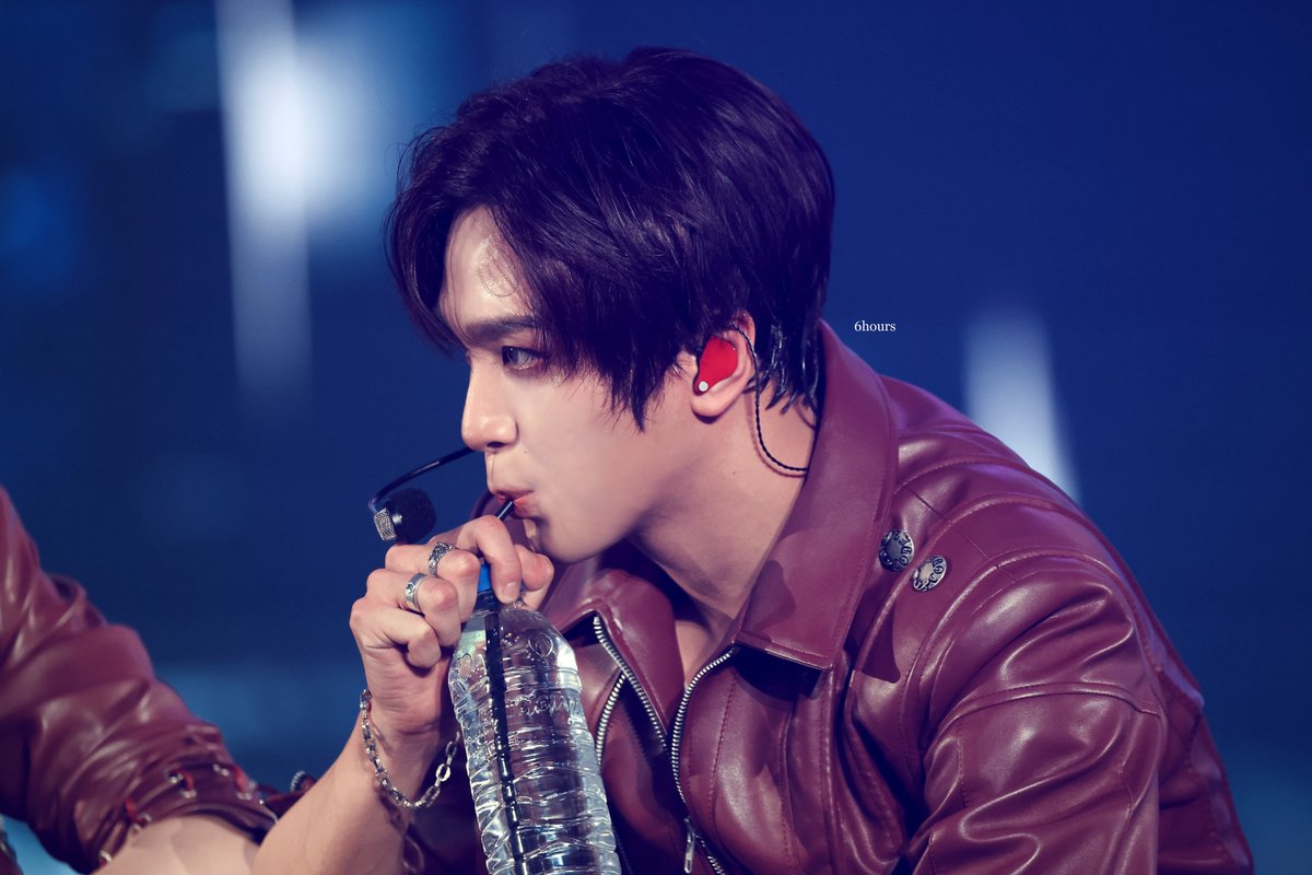 𝟔𝐡 tweet media