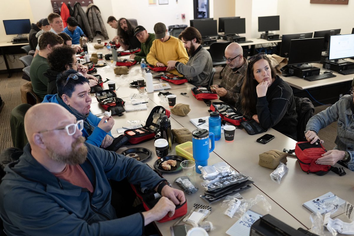 CrisisReadyNews's tweet photo. Journalists learn and practice life saving skills taught during the Crisis Ready Media HEFAT class at @DePaulU University in Chicago, Illinois, on March 24, 2026. Trauma-focused first aid training is an integral part of @CrisisReadyNews HEFAT curriculum that prepares journalists to #BeCrisisReady. Special thanks to our host, sponsors, and partners @RSF_en , @headlineclub , @fieldfoundation, and @CMNDePaul . (📸: @olsongetty) #JournalistSafety