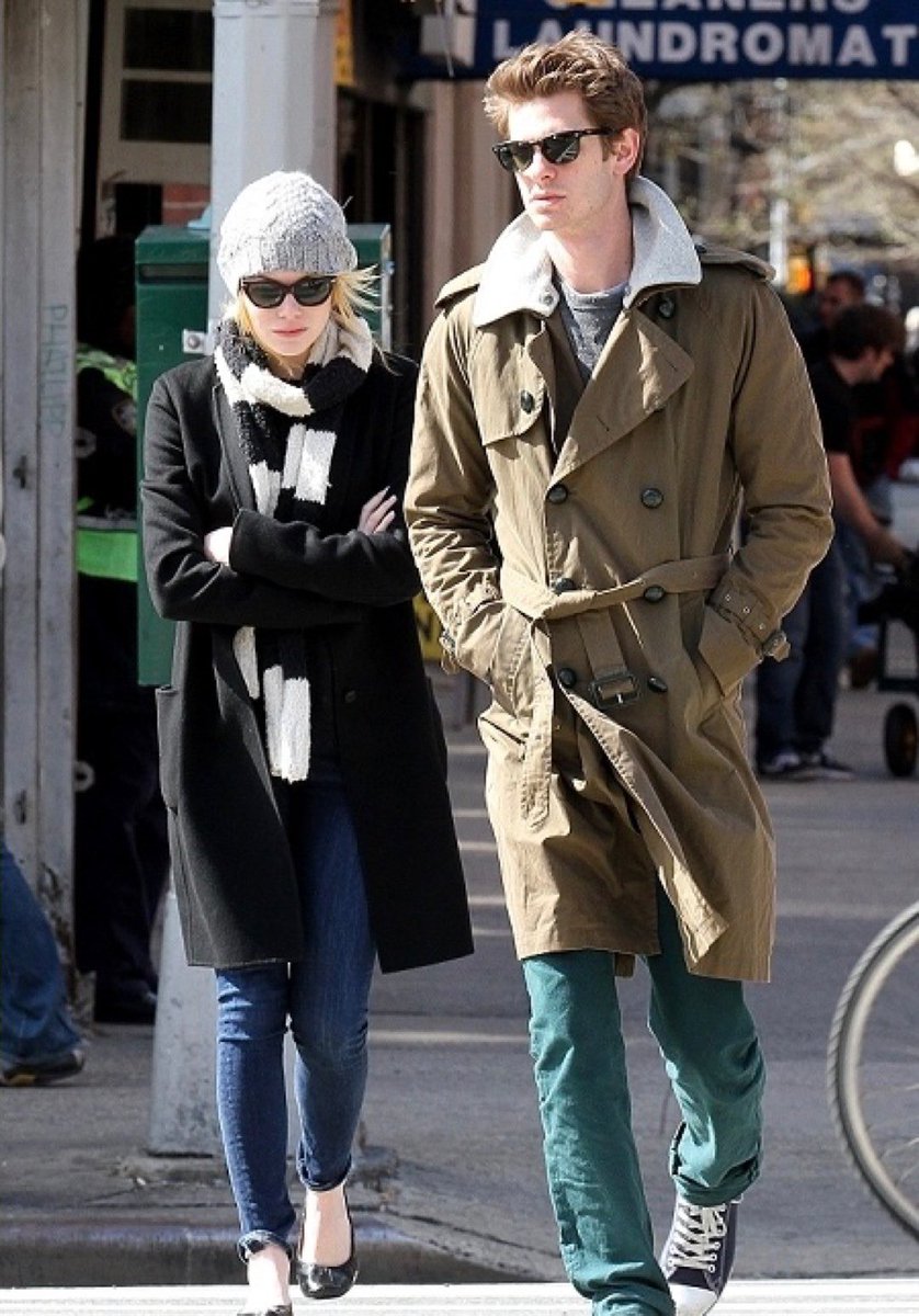 emma stone throwbacks| fan account tweet media