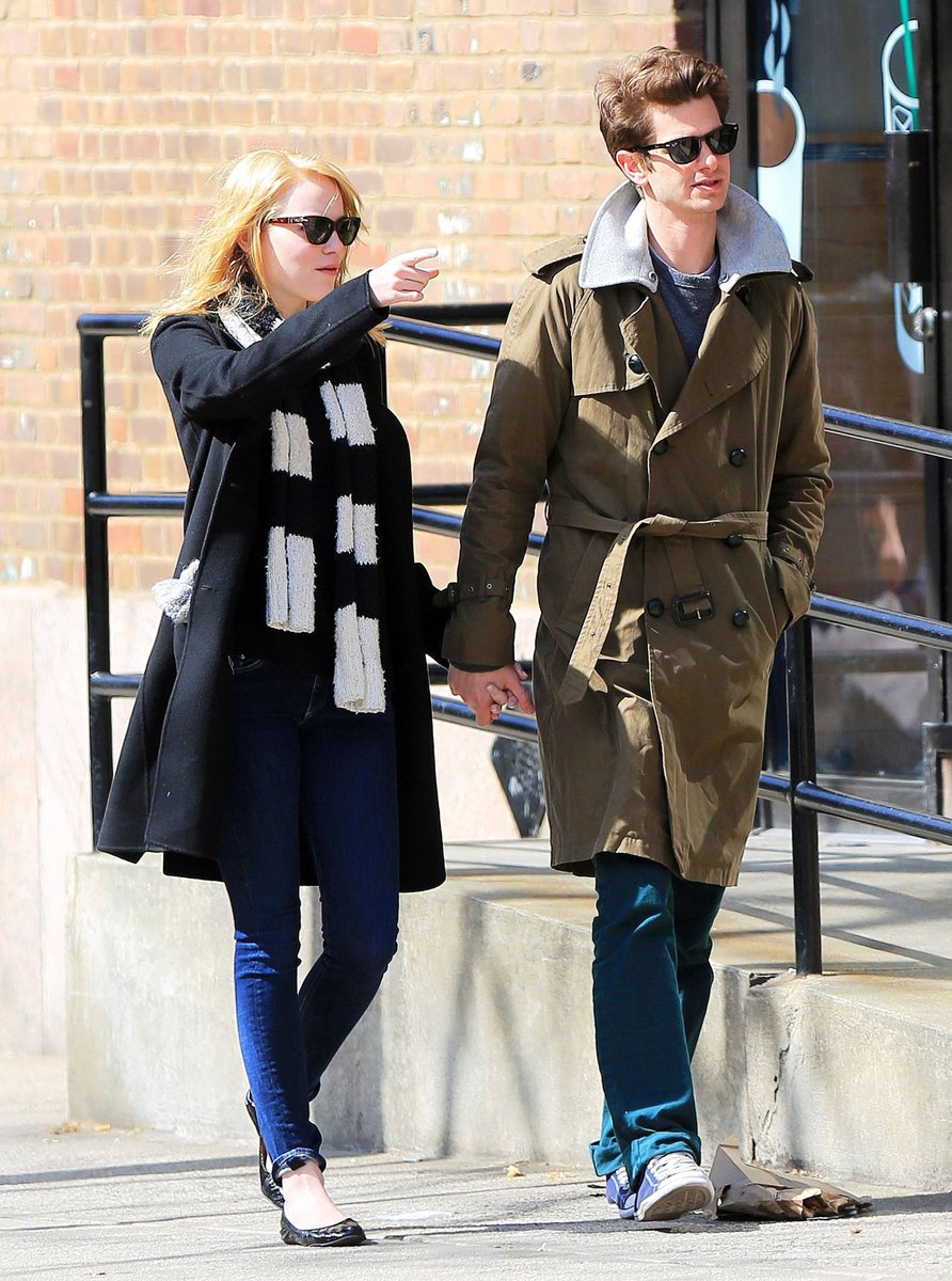 emma stone throwbacks| fan account tweet media