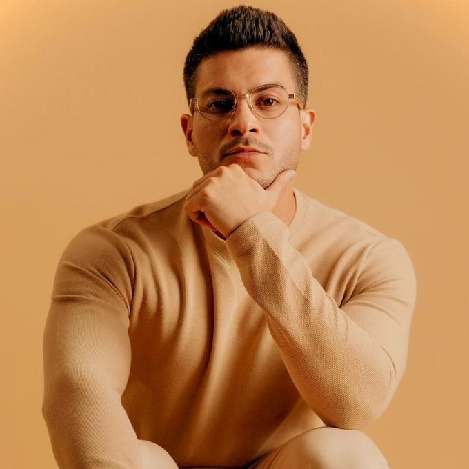 Central Reality tweet media