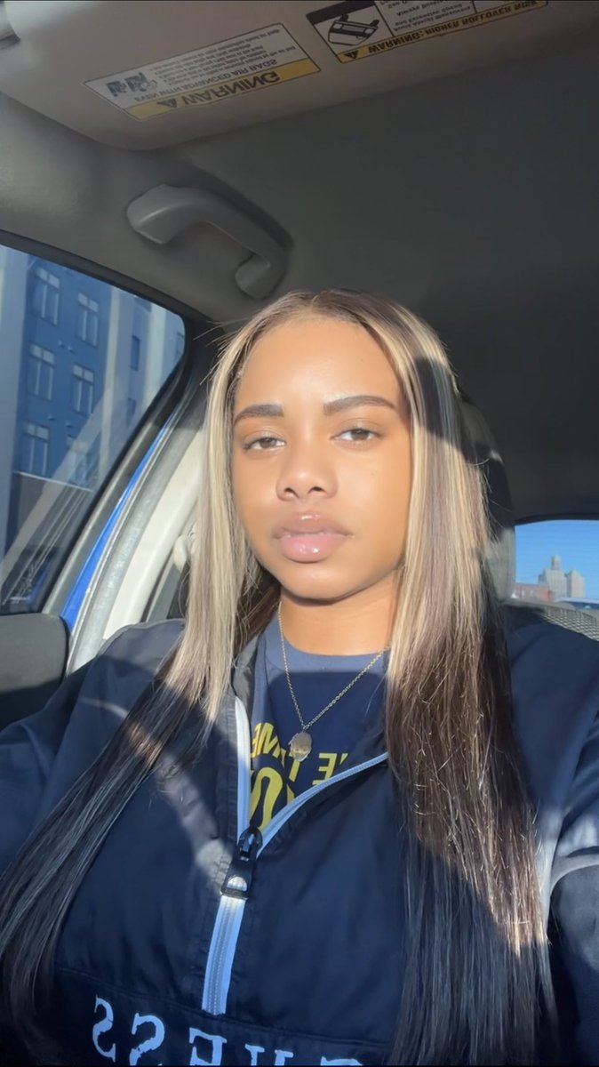 PrettyFaceFe🖤 tweet media