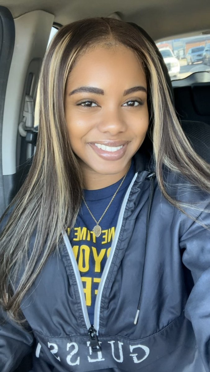 PrettyFaceFe🖤 tweet media