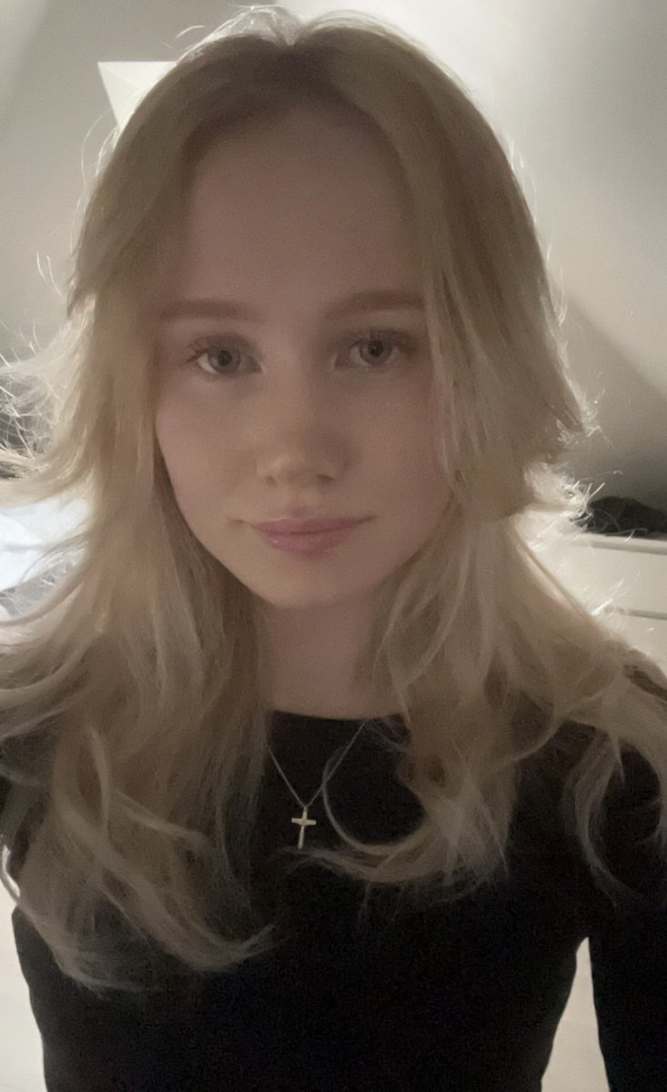 ✩ 𝓈𝑒𝓇𝑒𝓃𝑒 tweet media