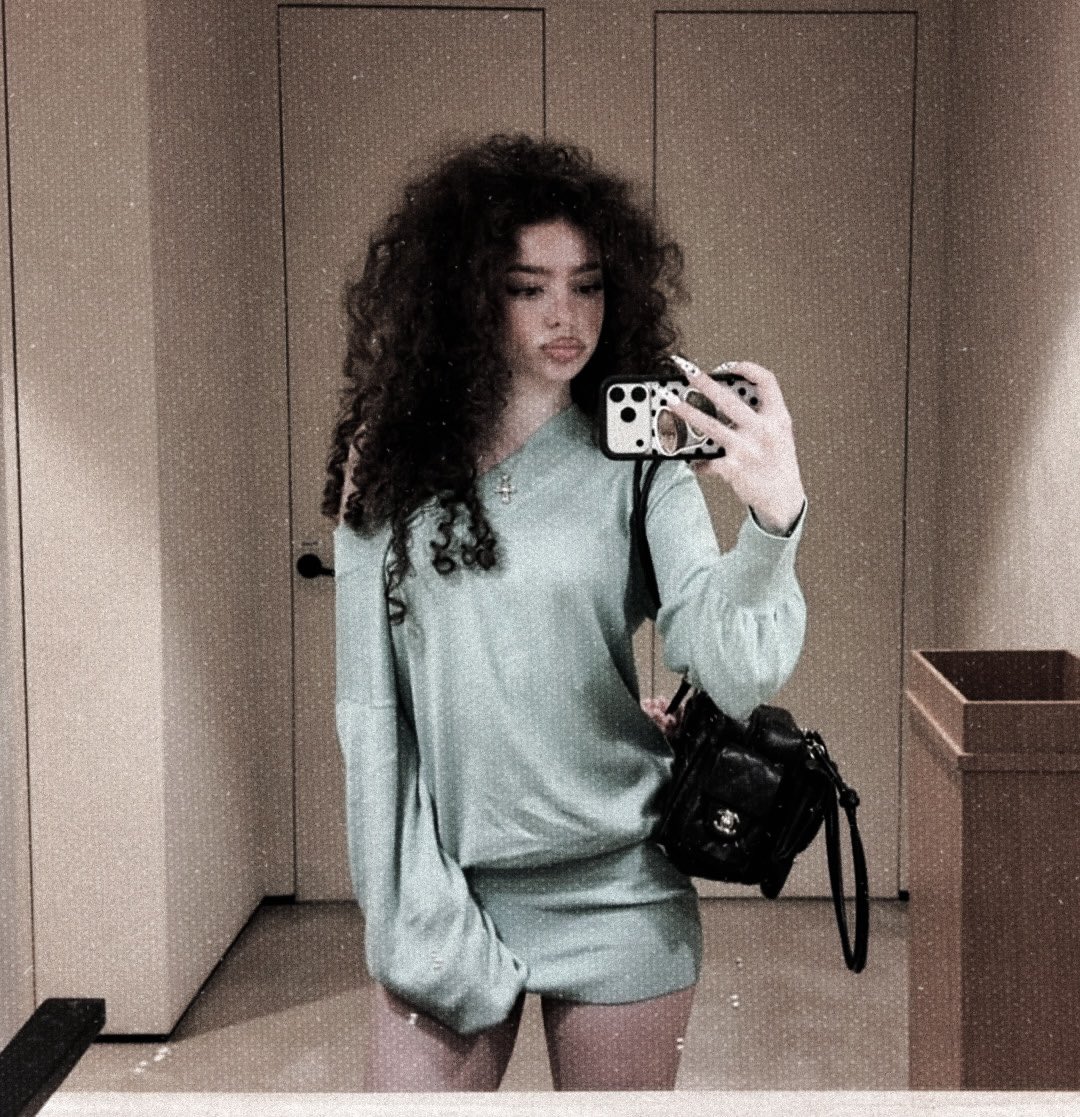 𝐭𝐡𝐞𝐚 ✧ tweet media