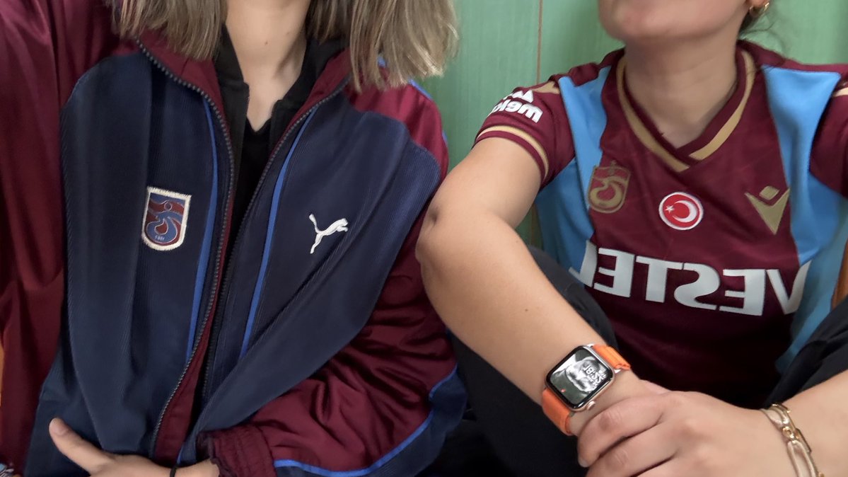 vValse ⁷ 🌒 tweet media