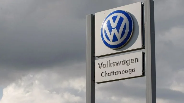 Conflict tweet media