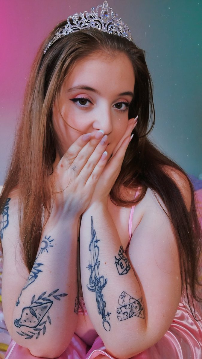 princess sabrinaa 𐙚 tweet media