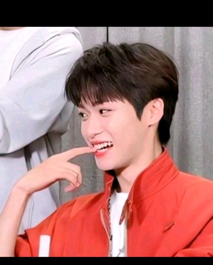 sara aml 🌸MoonCovey endgame🌸 tweet media