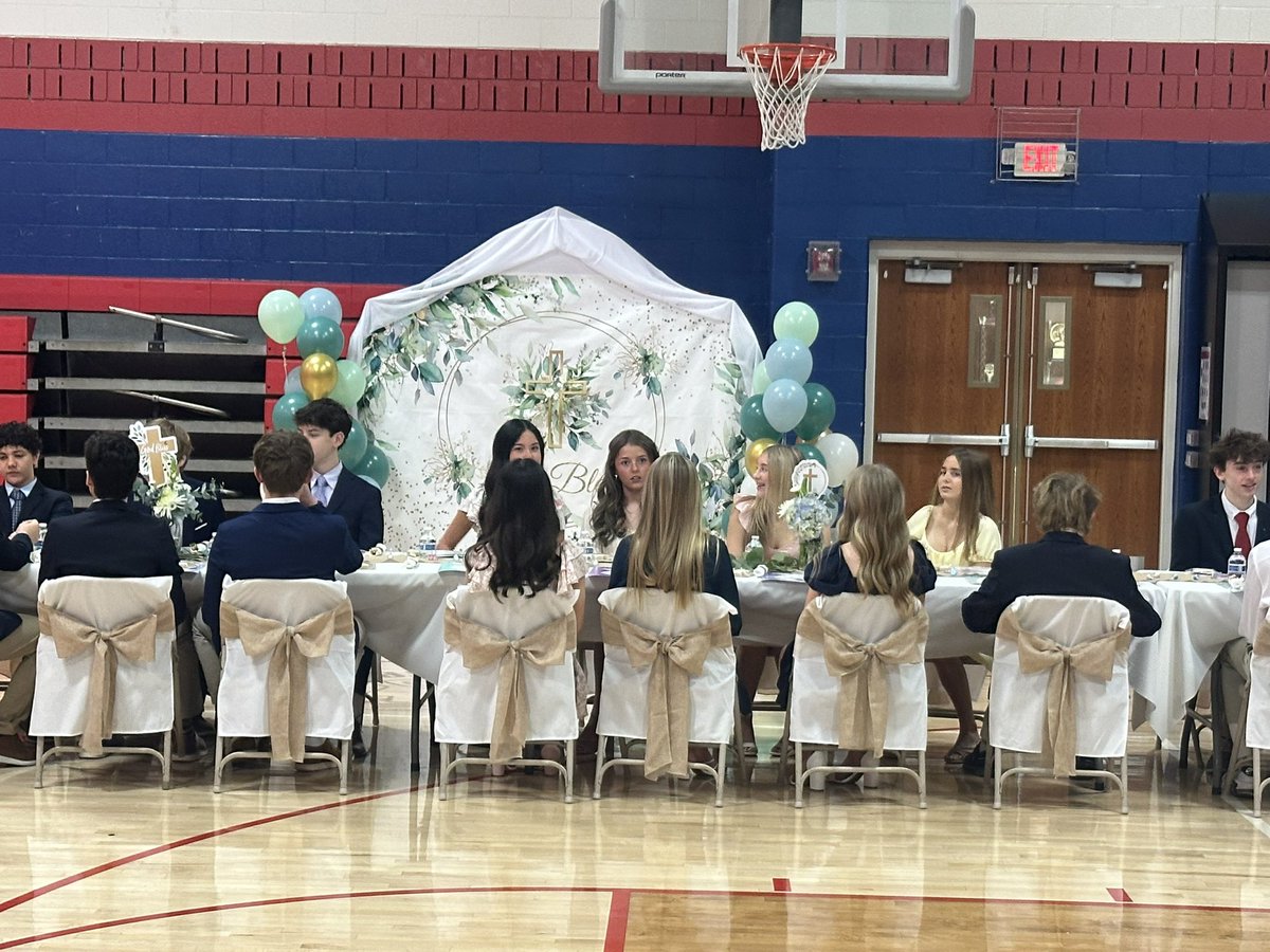 Holy Trinity School tweet media