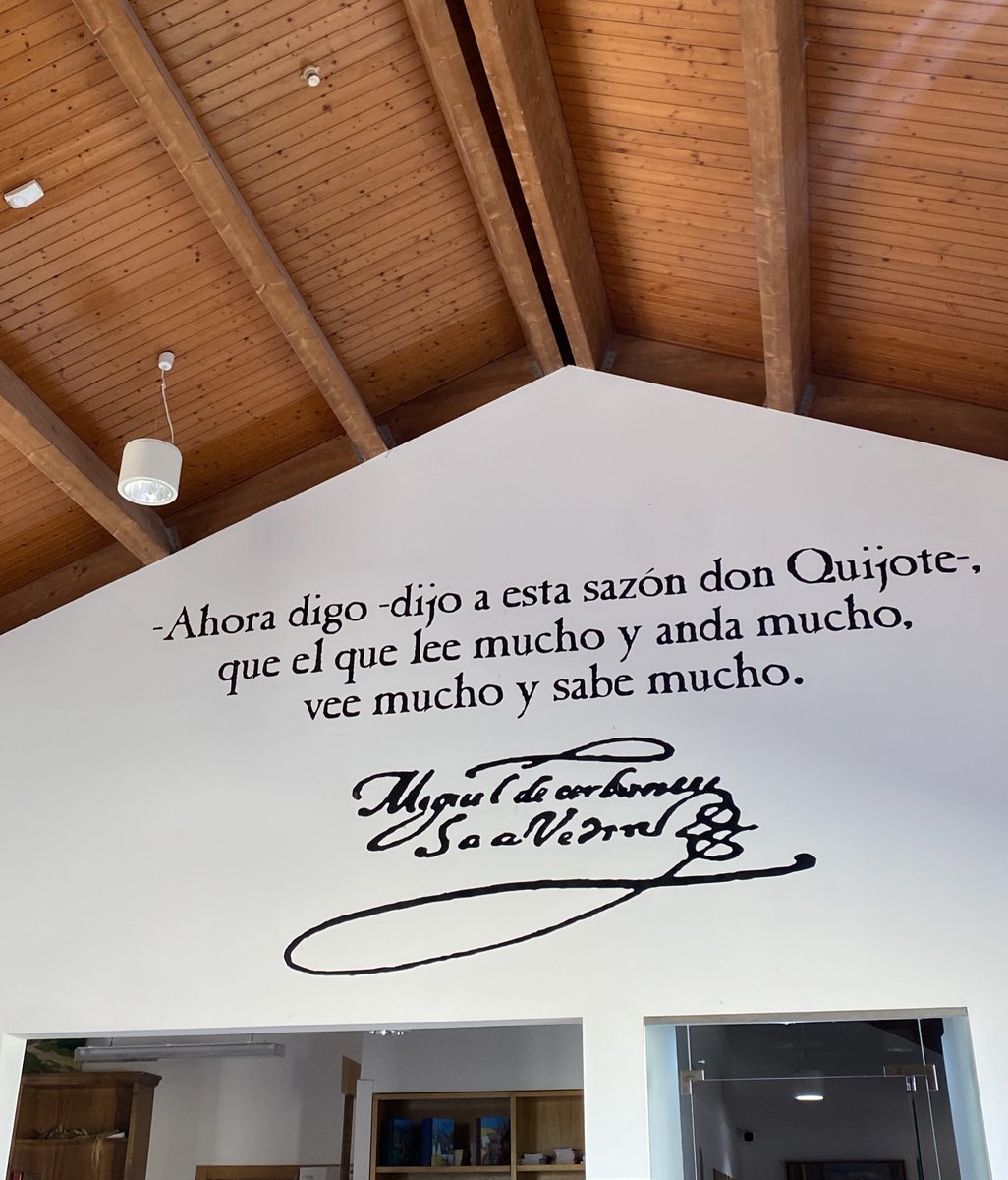 CP_FVillalobosB's tweet photo. Comenzamos la Semana Cultural 2026 de la mejor forma posible… con una excursión a la Villa del Libro de Urueña (Valladolid). Allí hemos aprendido la historia de la escritura y hemos realizado un taller de Kamishibai 👏🏻 https://t.co/gUI4AKqguN