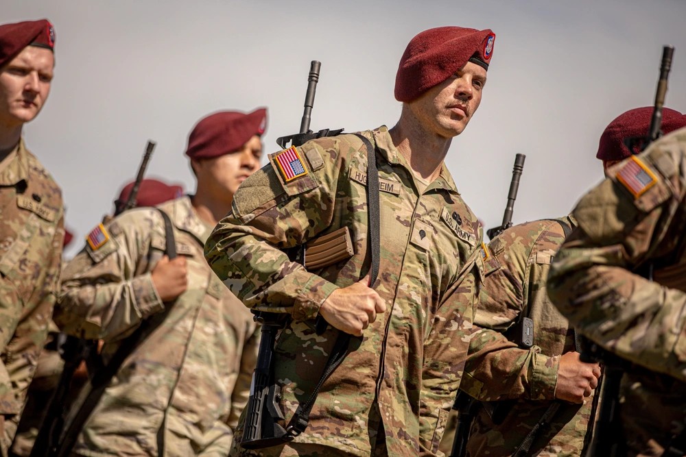 Little Think Tank tweet media