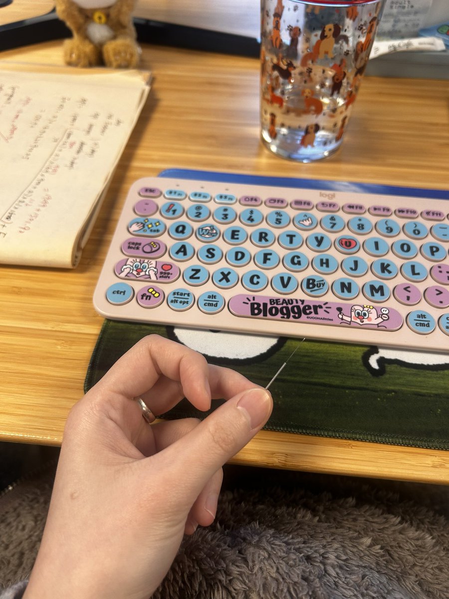 因为太怕痛就全点防御力了 tweet media