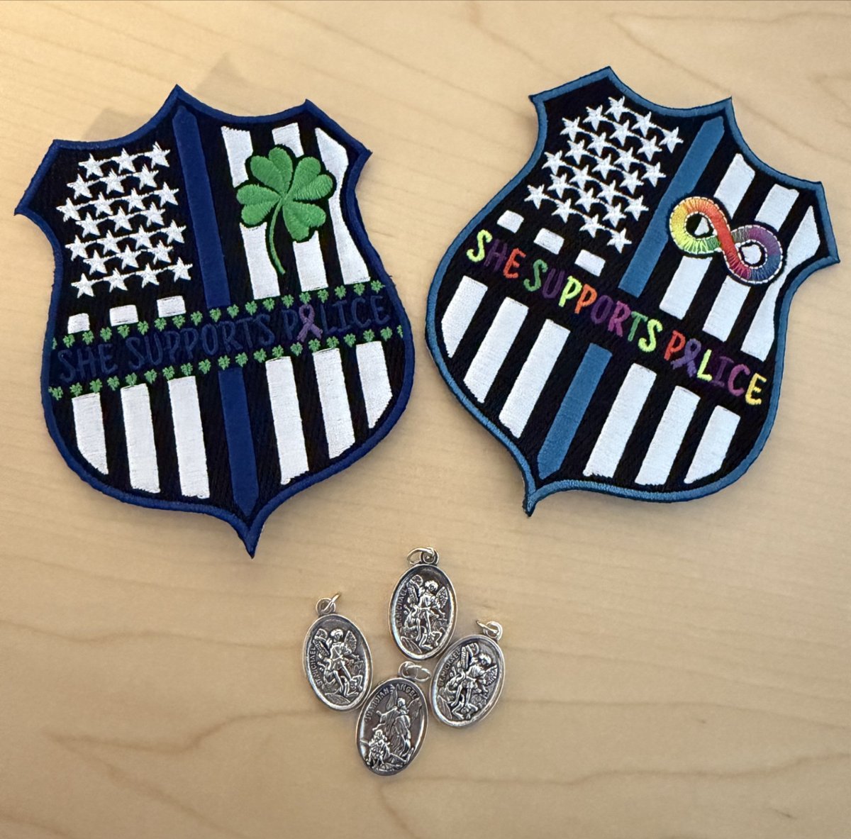 ArlingtonMAPD's tweet photo. Huge thanks to Megan from She Supports Police for visiting today! Your dedication to supporting police officers across MA is inspiring. We're grateful for your efforts! 🚓💙 #SupportOurPolice #CommunityEngagement https://t.co/d9Y2KmcMdO