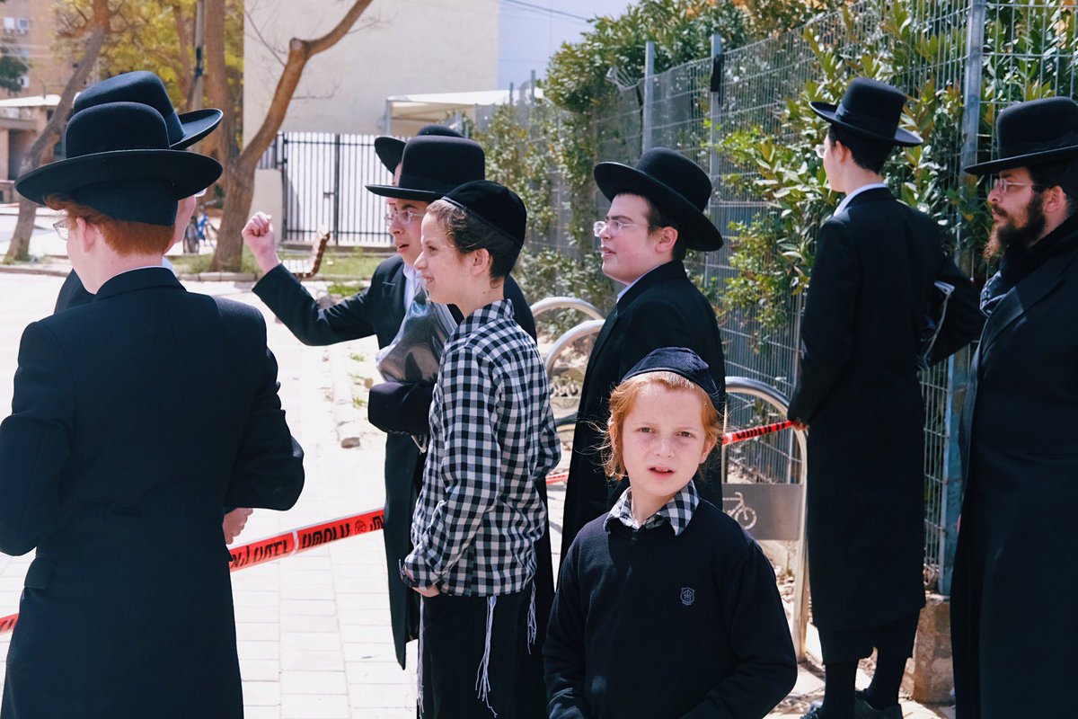 Experience Humans tweet media