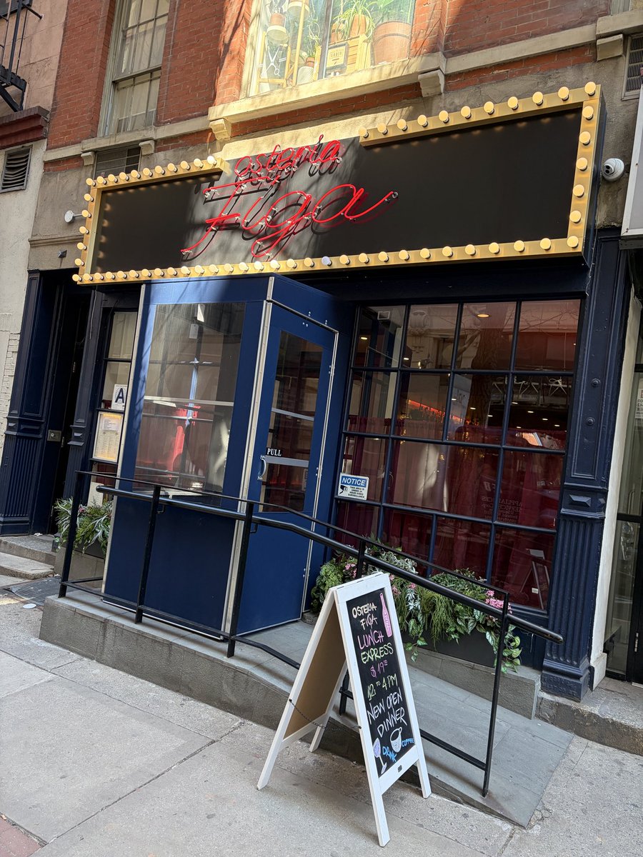 Tal Linzen tweet media