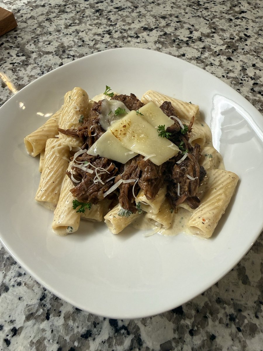 STOP SIGN?? tweet media