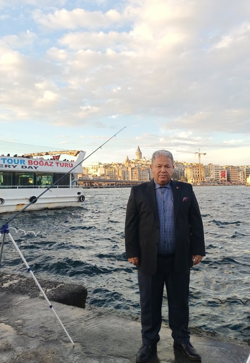 Balık tutma zevki, doğayla iç içe huzur bulmayı, stresi azaltmayı ve oltaya vuran balığın heyecanıyla 
 balık 🐟 tutmayı seviyorum balık tutma sabır ister büyük küçük ne çıkarsa şansına.!?