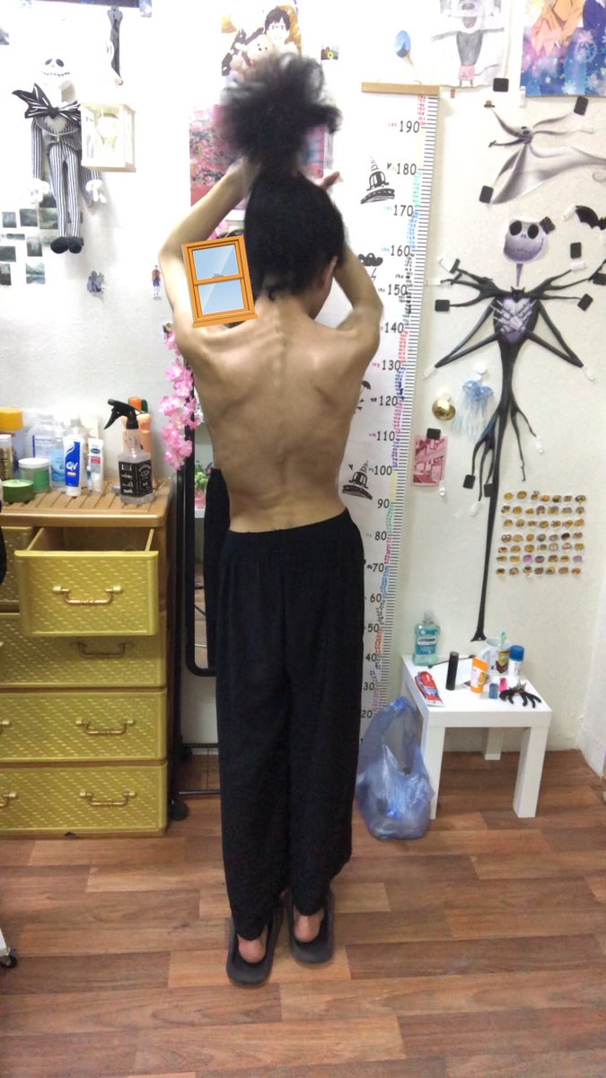 freesouls2001's tweet photo. my waist is going to fall down, i just unlocked something i did not know i liked, finally i have somthimg to make fun of myself that i’m proud of lately i have small bald spots and i made jokes to my family about and pretend i’m not upset

2026 23 march 9pmm
#thin #bodycheck https://t.co/qByti18ajg