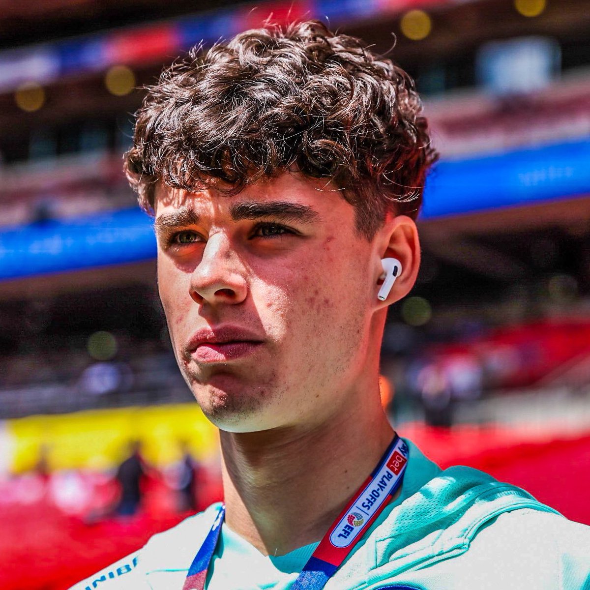 United Update tweet media