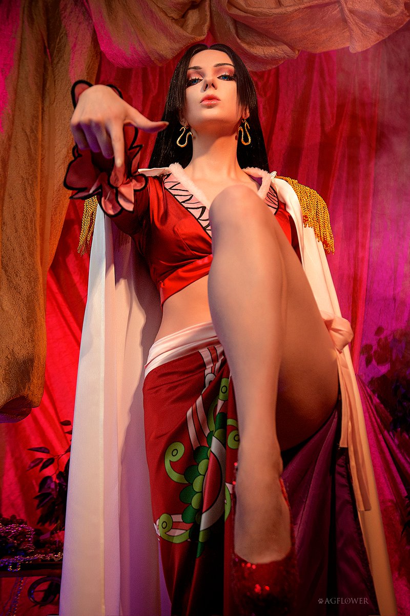 Булочка Шу с корицей 😼 tweet media