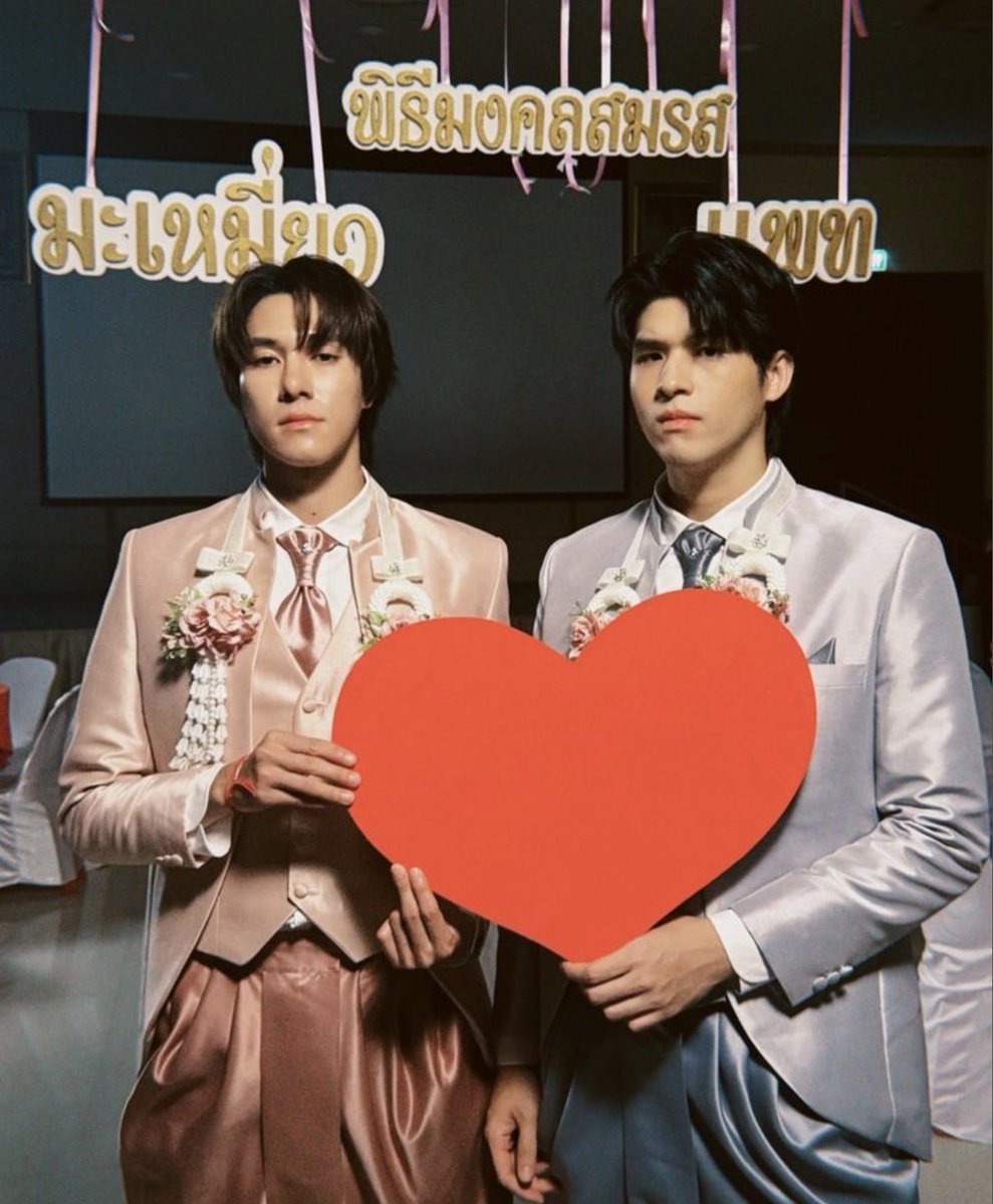 littleani tweet media