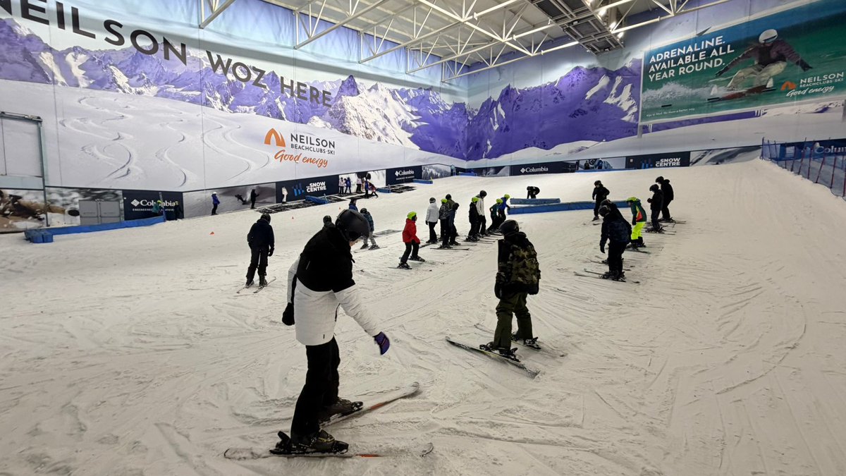 sptacademy's tweet image. Our students practiced skiing at The Snow Centre to boost confidence and skills for their upcoming trip. 

This session marks an exciting step toward an unforgettable experience. 🌟 

#SkiTrip #StudentExperience #OpportunityToSucceed #Community