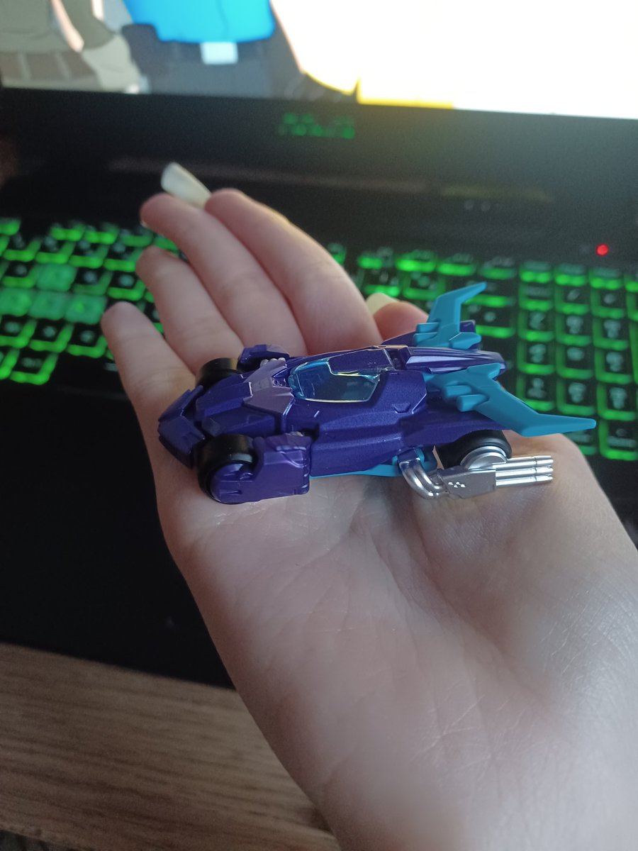 Mono 🦠🌈 | Comms Open tweet media