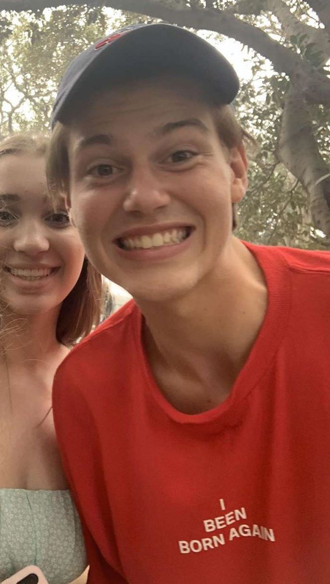 é ruel growing up é definitivamente weird