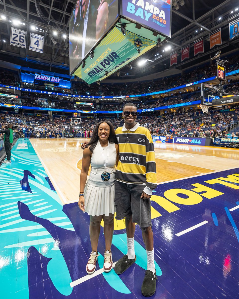 On Location tweet media