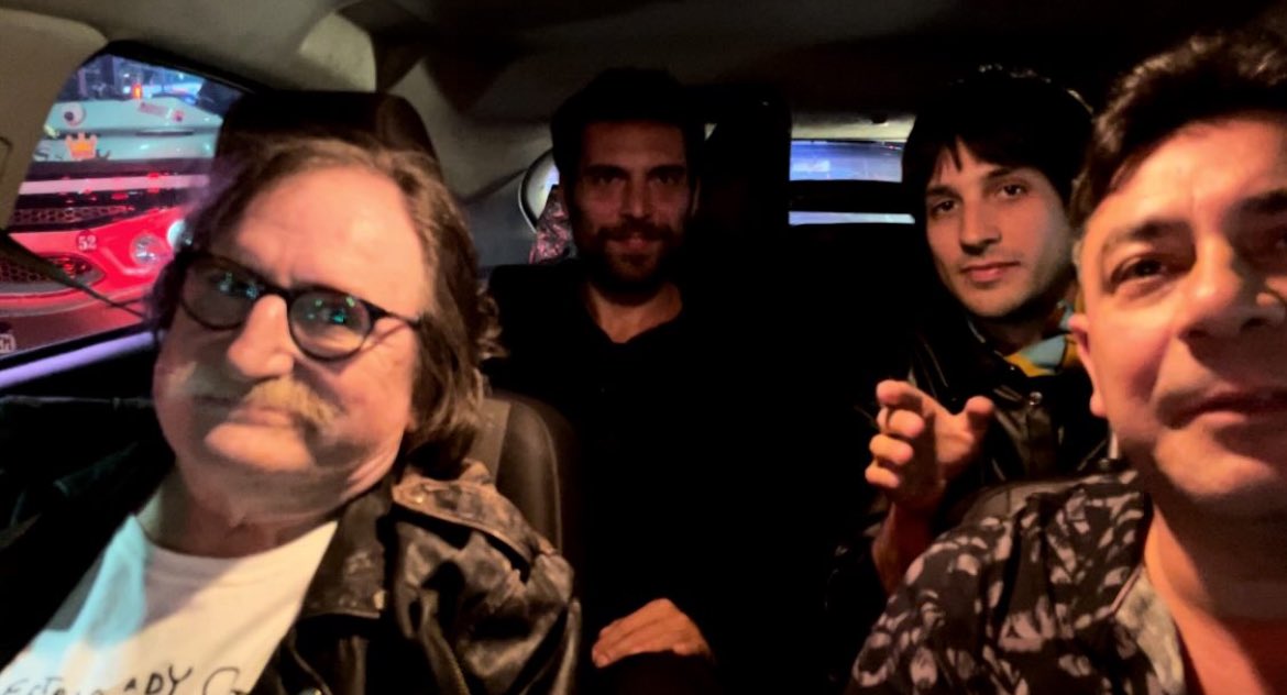 Yendo para la plaza 

#24DeMarzo 
#NuncaMás